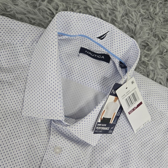 Nautica 258829 Mens XL White Geometric‎ S/S Button Front Performance Dress Shirt - Picture 1 of 8